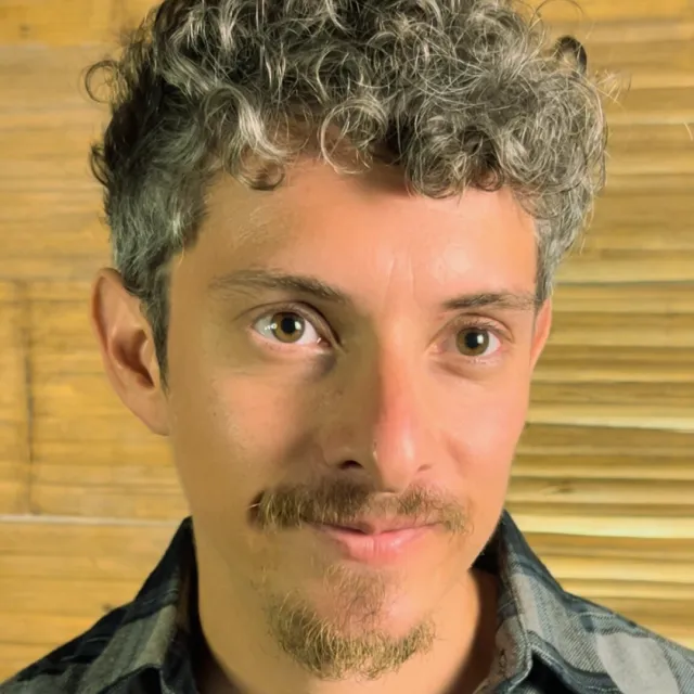 Soy Jordi Bach